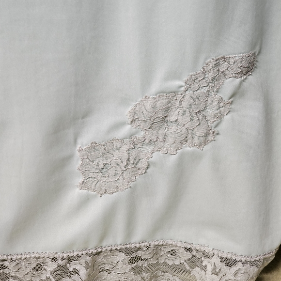 Vintage Charmode Mint Green with Ivory Lace Trim Chemise Slip Nightgown Size 38 - Picture 8 of 8